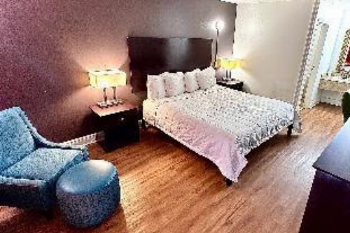 Travelodge by Wyndham Baton Rouge East image 6