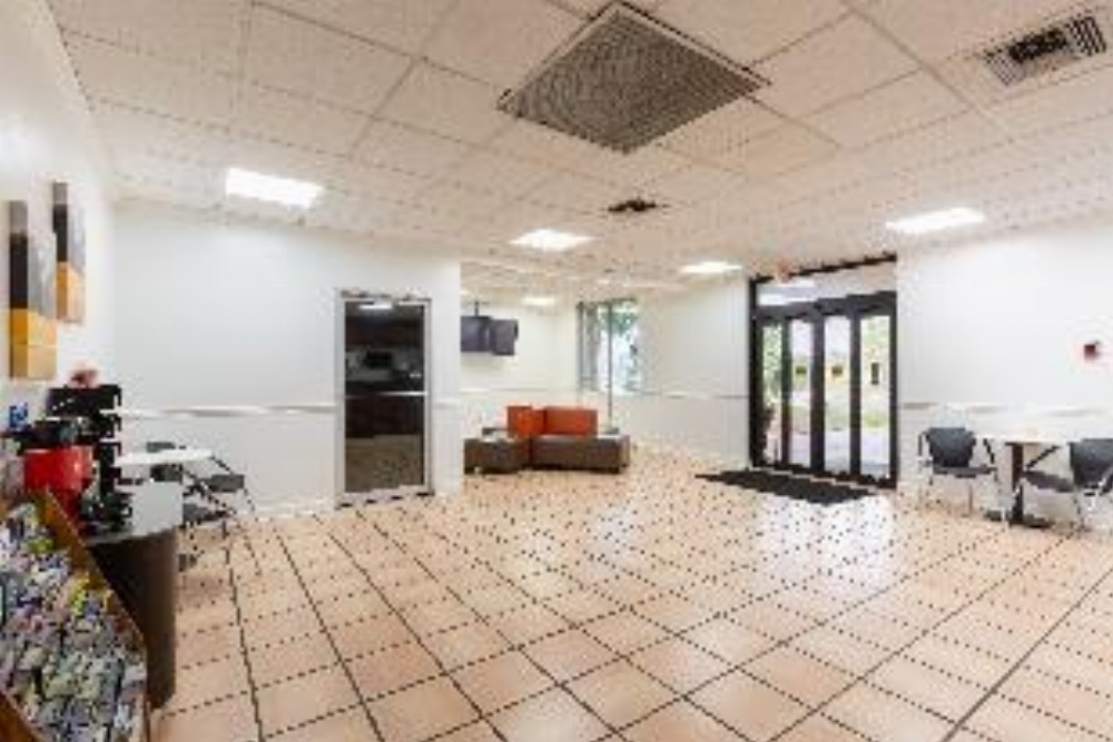 Travelodge by Wyndham Baton Rouge East